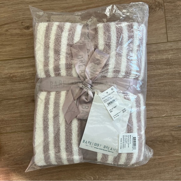 Barefoot Dreams Other - - NWT - Barefoot Dreams CozyChic™ Stripe Throw Blanket